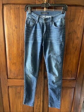 James Jeans Women's Skinny Jeans in Medium Blue Wash